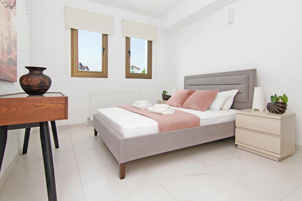 Villa Marion Ayía Nápa Extérieur photo